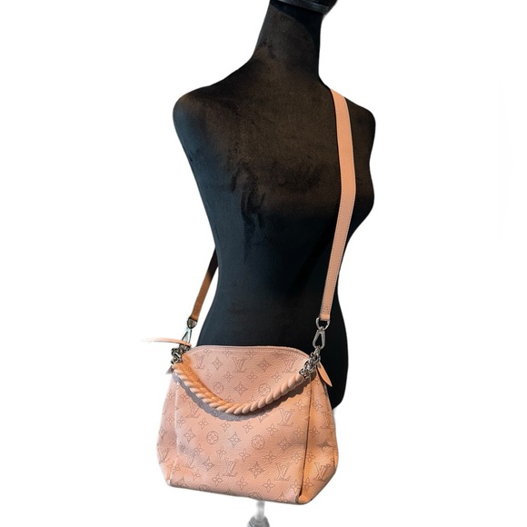 LOUIS VUITTON Babylone Mahina Calfskin Leather Shoulder Bag Pink - Picture 3 of 15